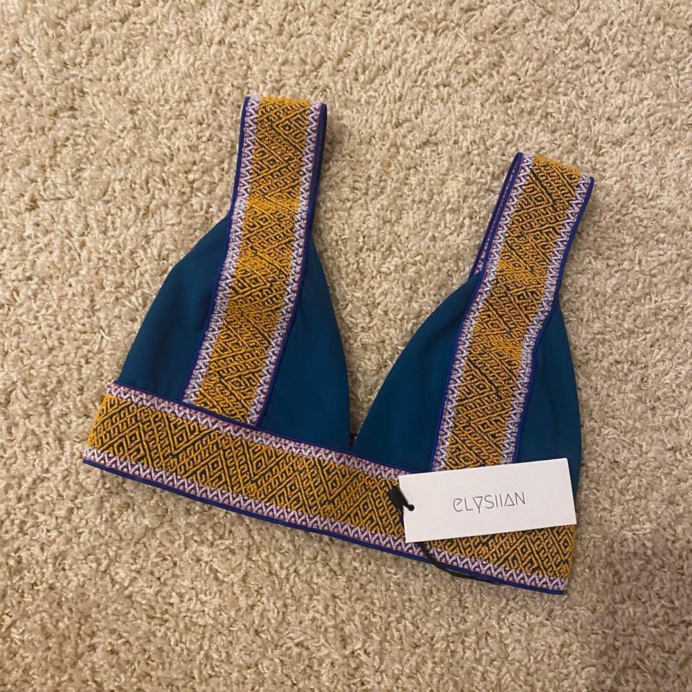 NWT ELYSIIAN BALI BIKINI TOP